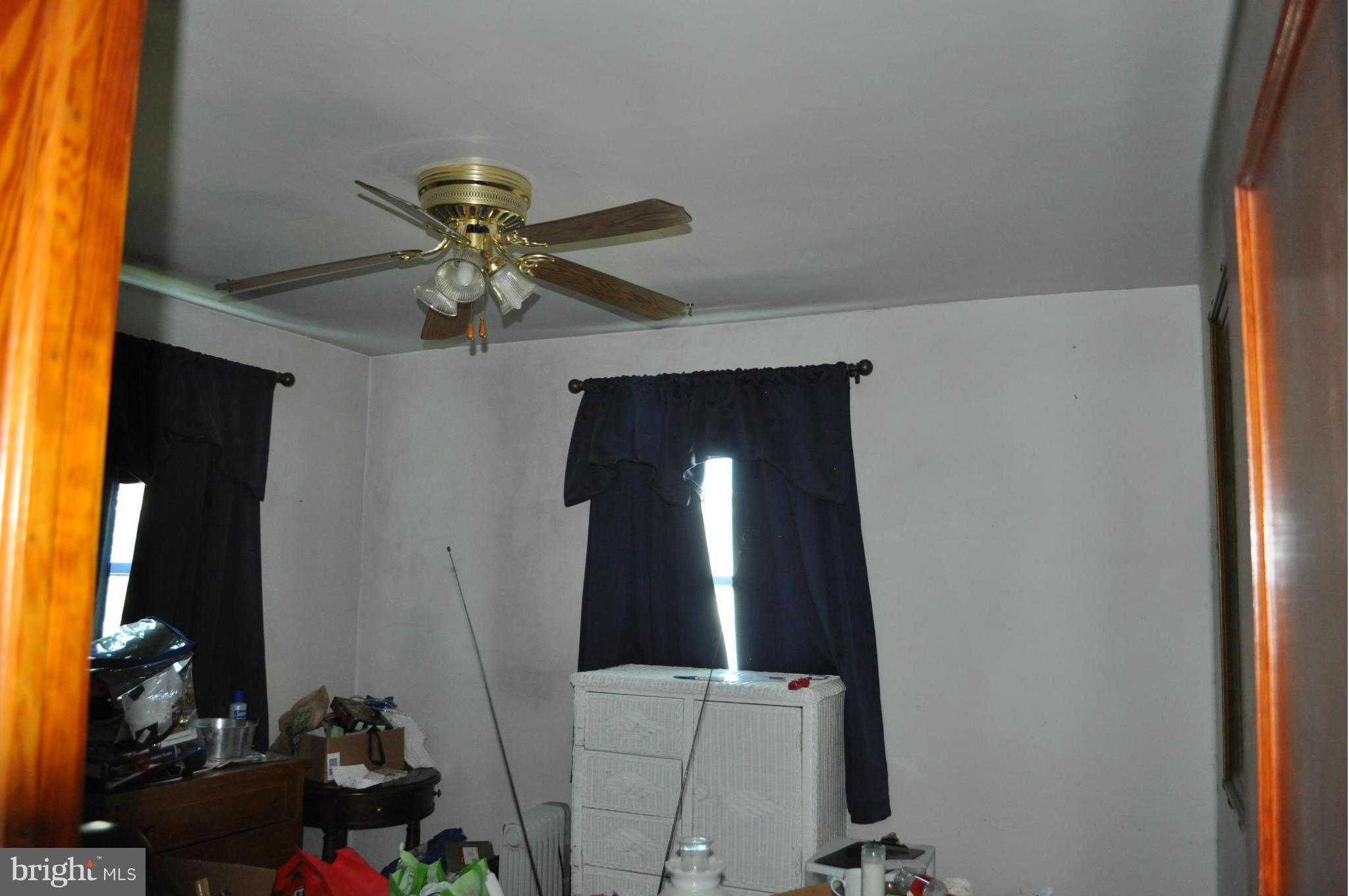 HOLABIRD PARK - Residential