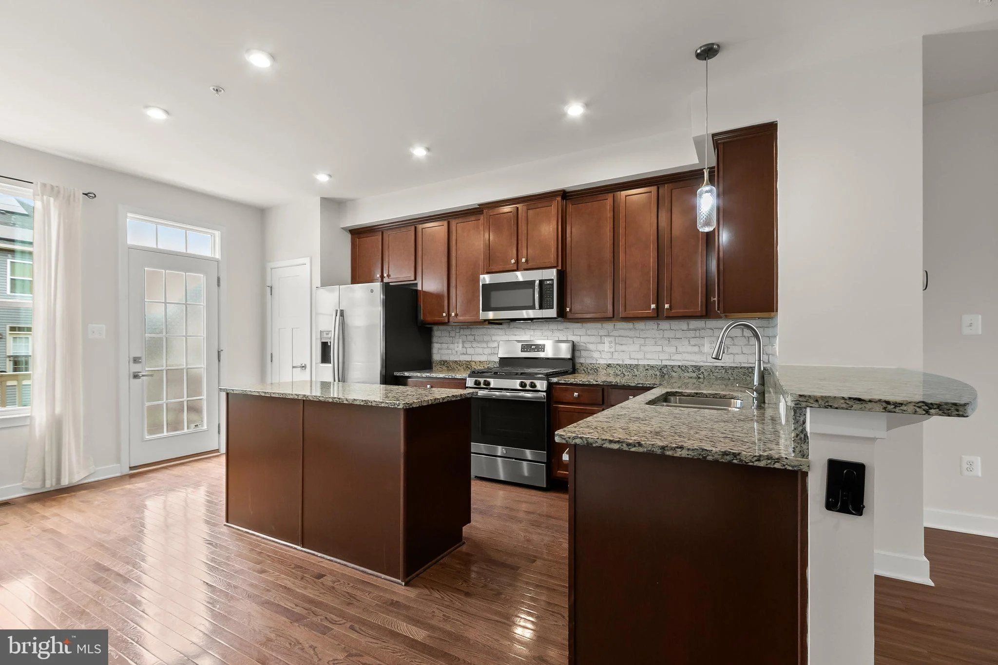 8108 Dewey Place