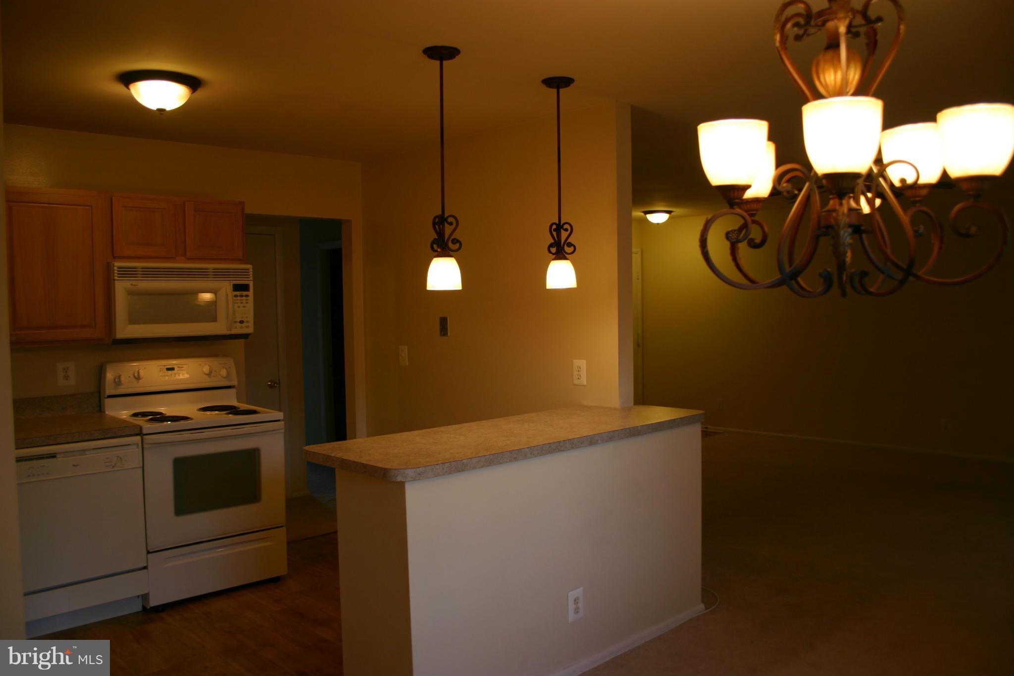 HICKORY HILLS - Residential Lease