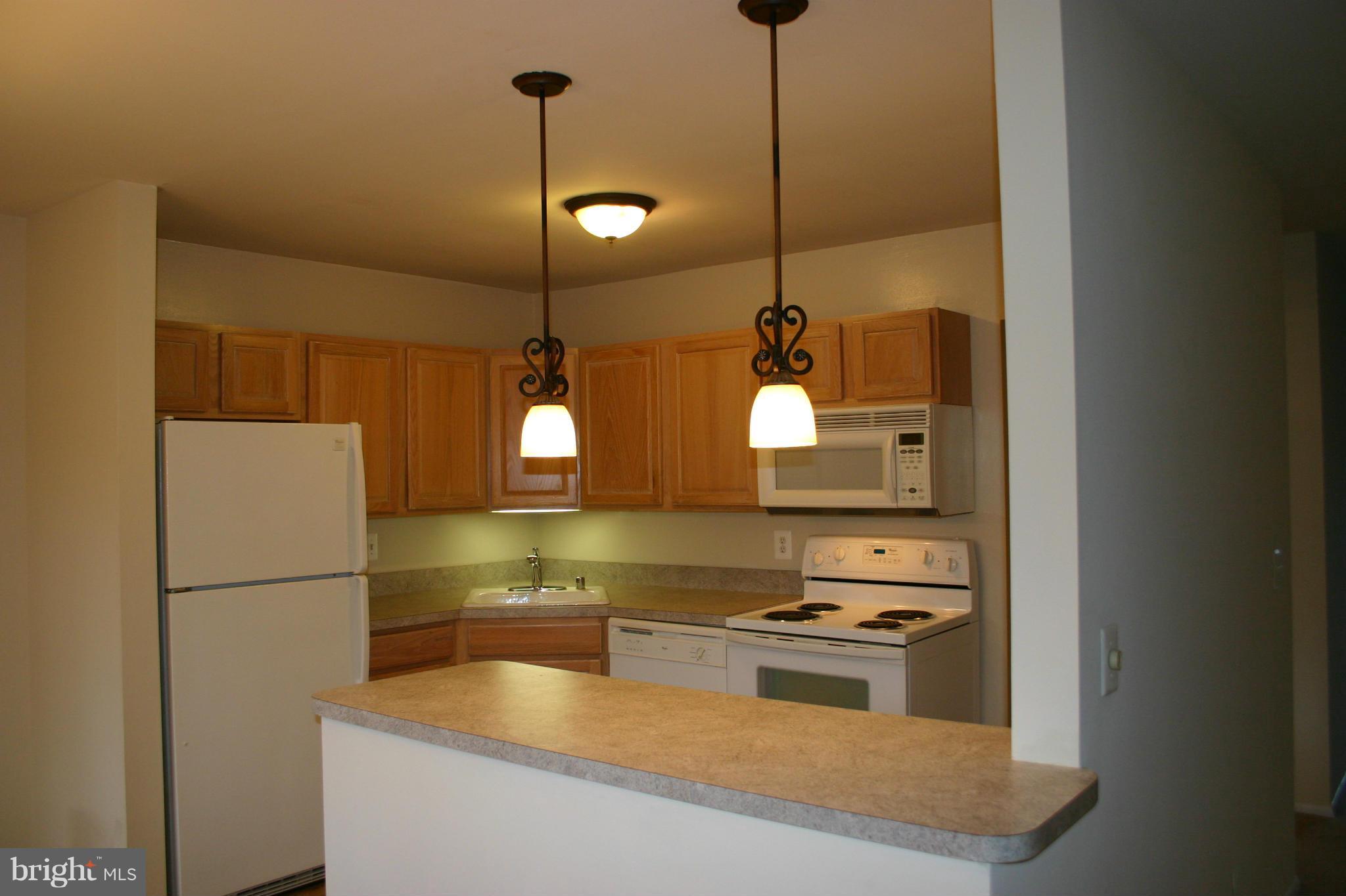 HICKORY HILLS - Residential Lease