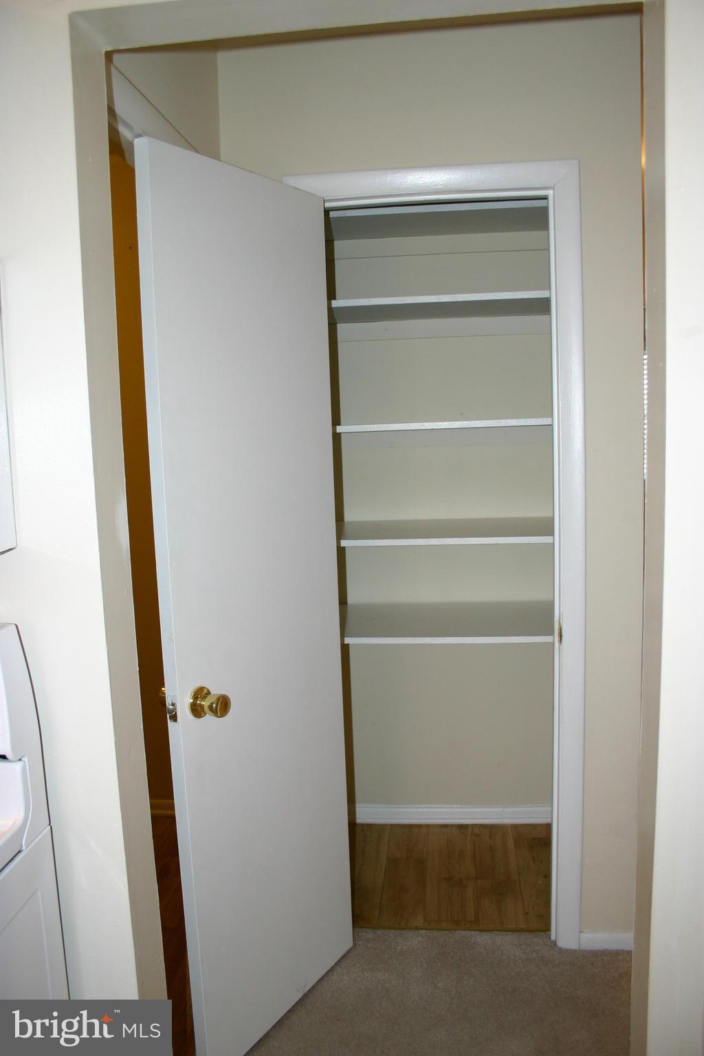 HICKORY HILLS - Residential Lease
