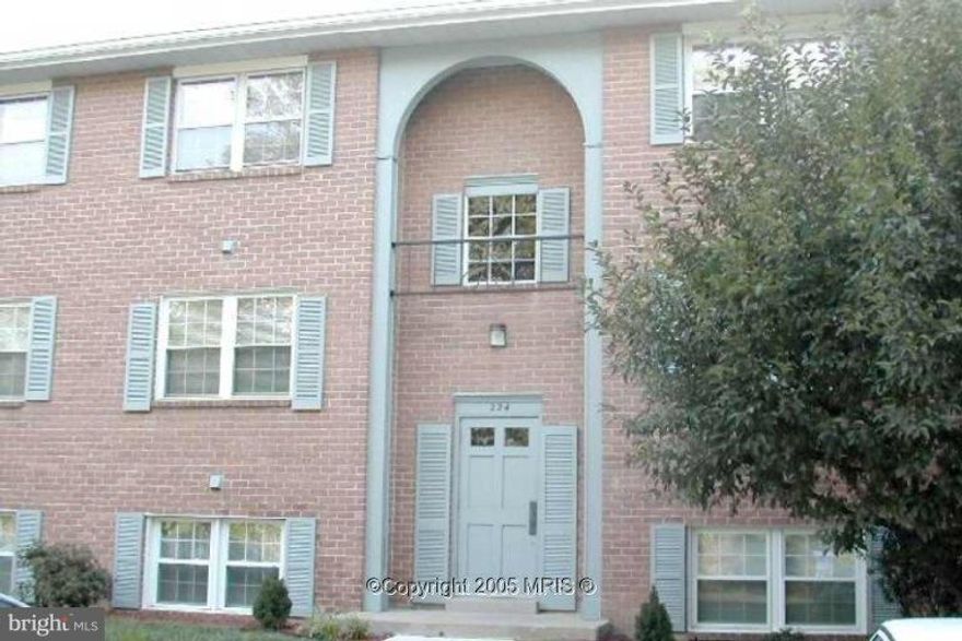 Nice two bedroom one bath condo that has been substantially renovated including Newer - cabinetry, appliances, six panel doors, designer bath, custom kitchen remodel with breakfast bar, HVAC, energy efficient slider and tilt windows,Custom ceiling fans, designer light fixtures, pantry Custom blinds and window treatments. Great location in the heart of Bel Air