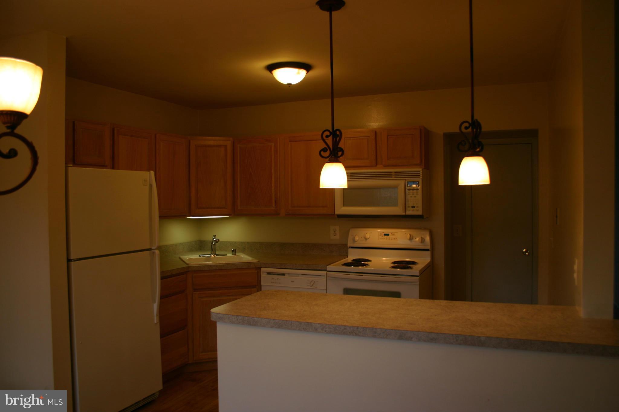 HICKORY HILLS - Residential Lease