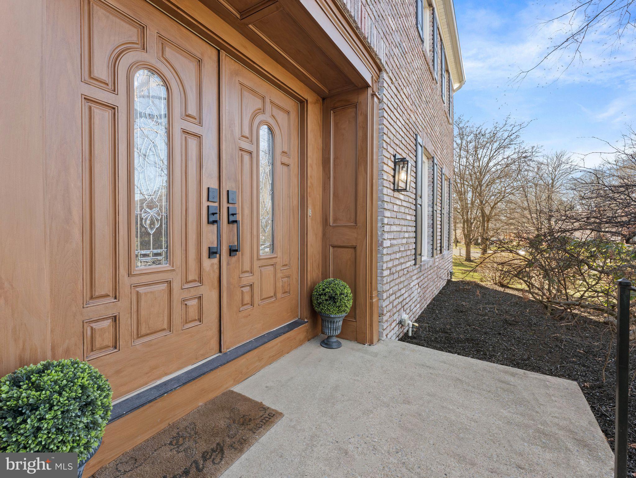 416 COUNTRY CLUB DRIVE