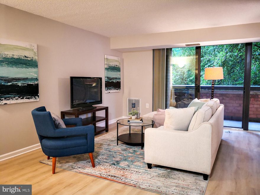 Gated 1 bed 1 bath Apt in the perfect location. extremely accessible to 66, 495, rt 7 and metro Conveniently located less than 2 miles from Tysons Corner. Short commute to Amazon's new HQ2 in Crystal City. Indoor/outdoor pool, tennis courts, gym. Unit fully renovated in 2020 June, with fresh paint, new light fixture in the family room, new kitchen and bathroom faucet. Granite countertops, Stainless Steel appliances, 42" cabinets. Large balcony with a quiet view. Year-round tennis and pool, 24/7 security, Concierge, fitness center, meeting rooms, office center, club room, free shuttle to West Falls Church Metro. Plenty of guest parking.MOVE-IN ready.