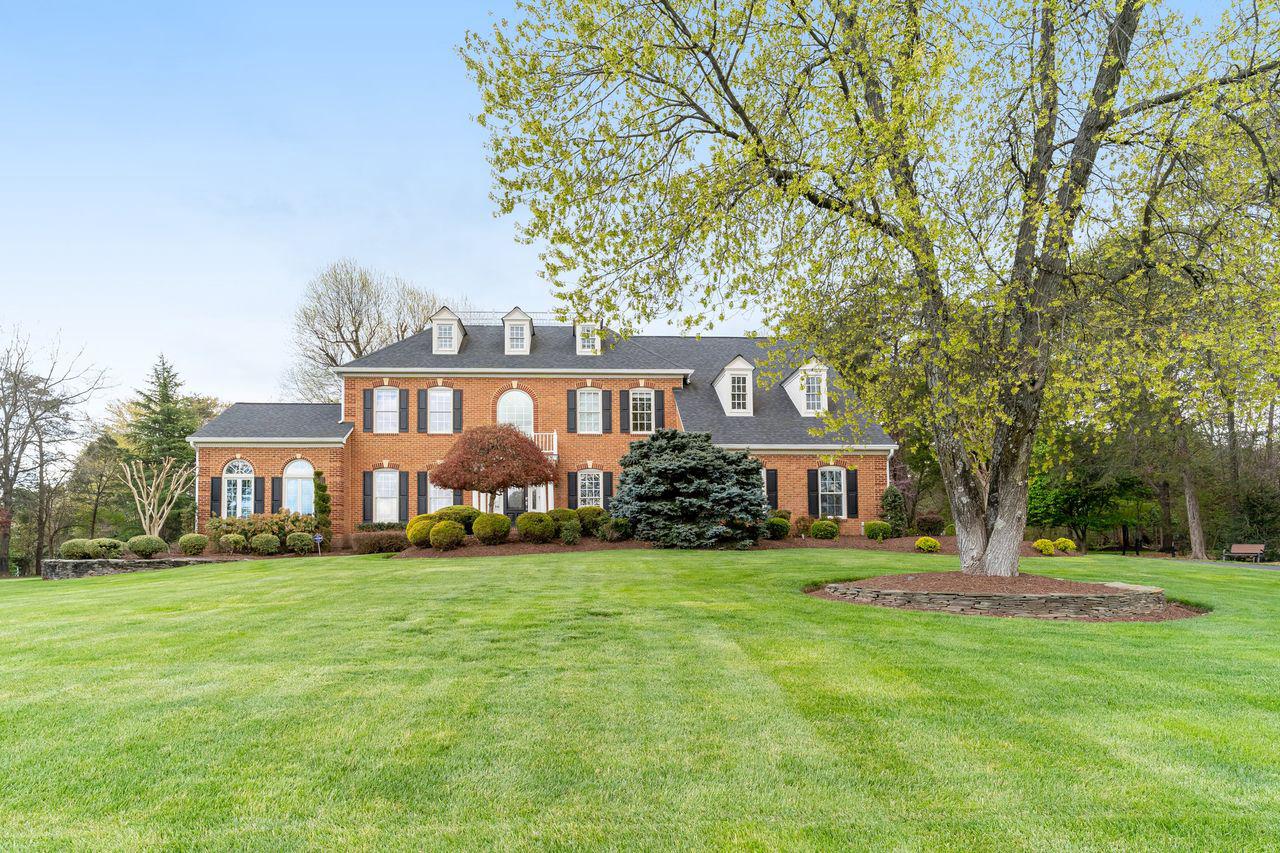 16701 CEDAR POST COURT