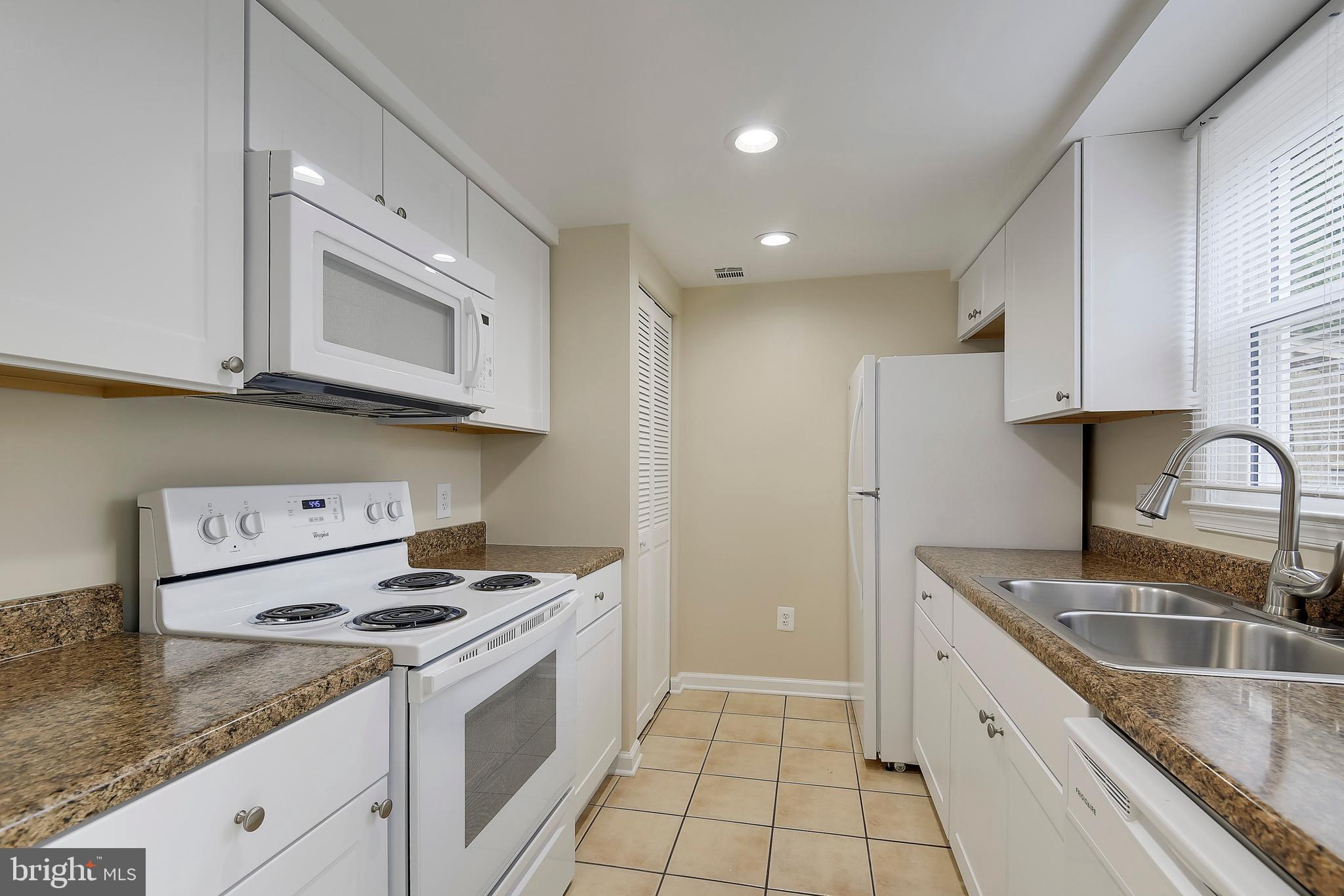 BRISTOE STATION - Residential Lease