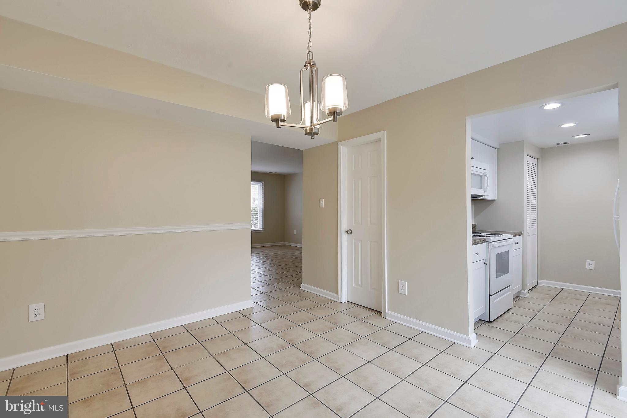 BRISTOE STATION - Residential Lease