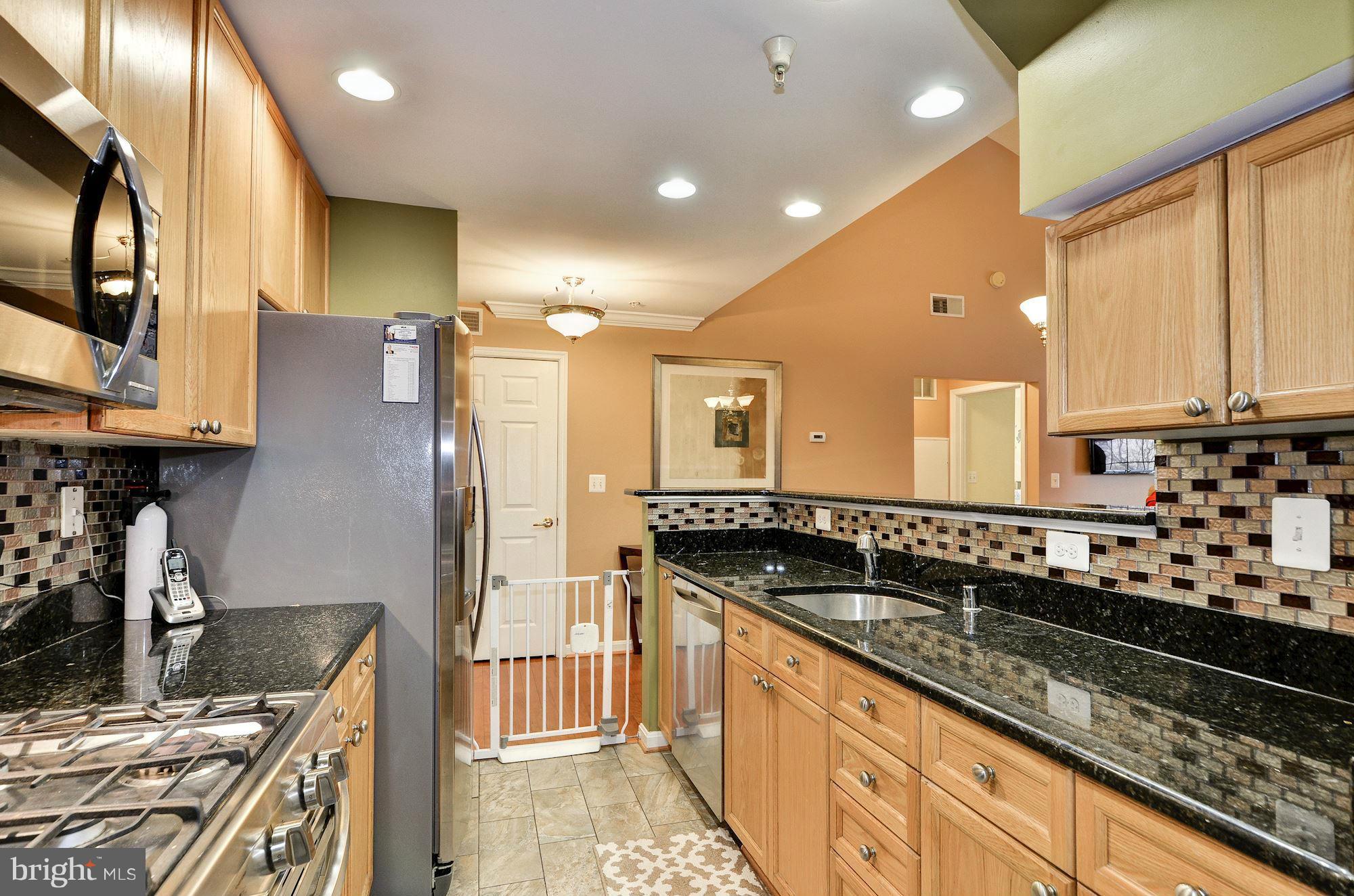 CAMERON STATION - Residential