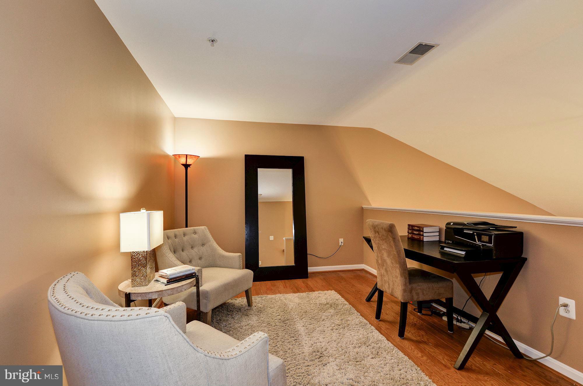 CAMERON STATION - Residential