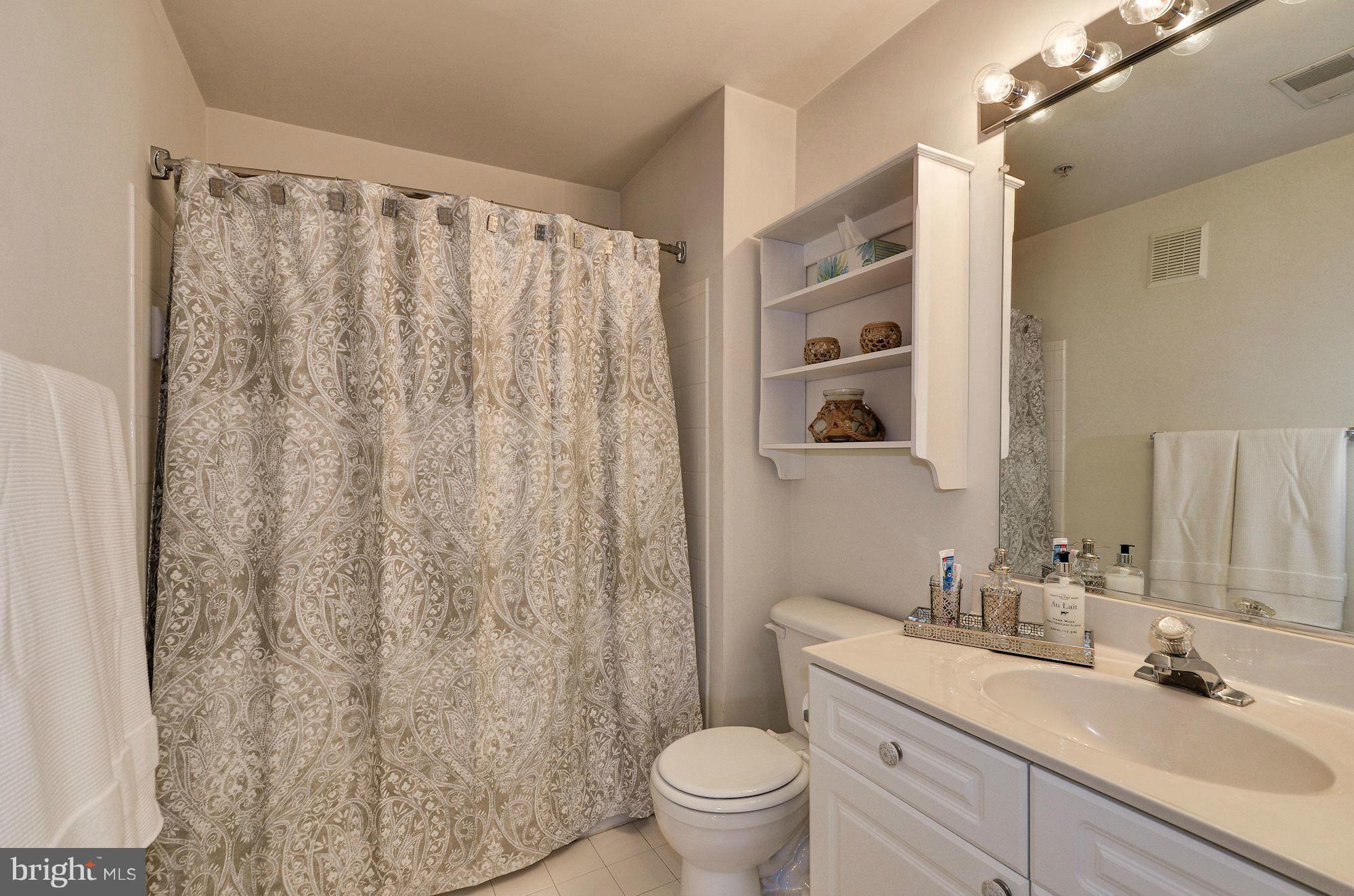 CAMERON STATION - Residential