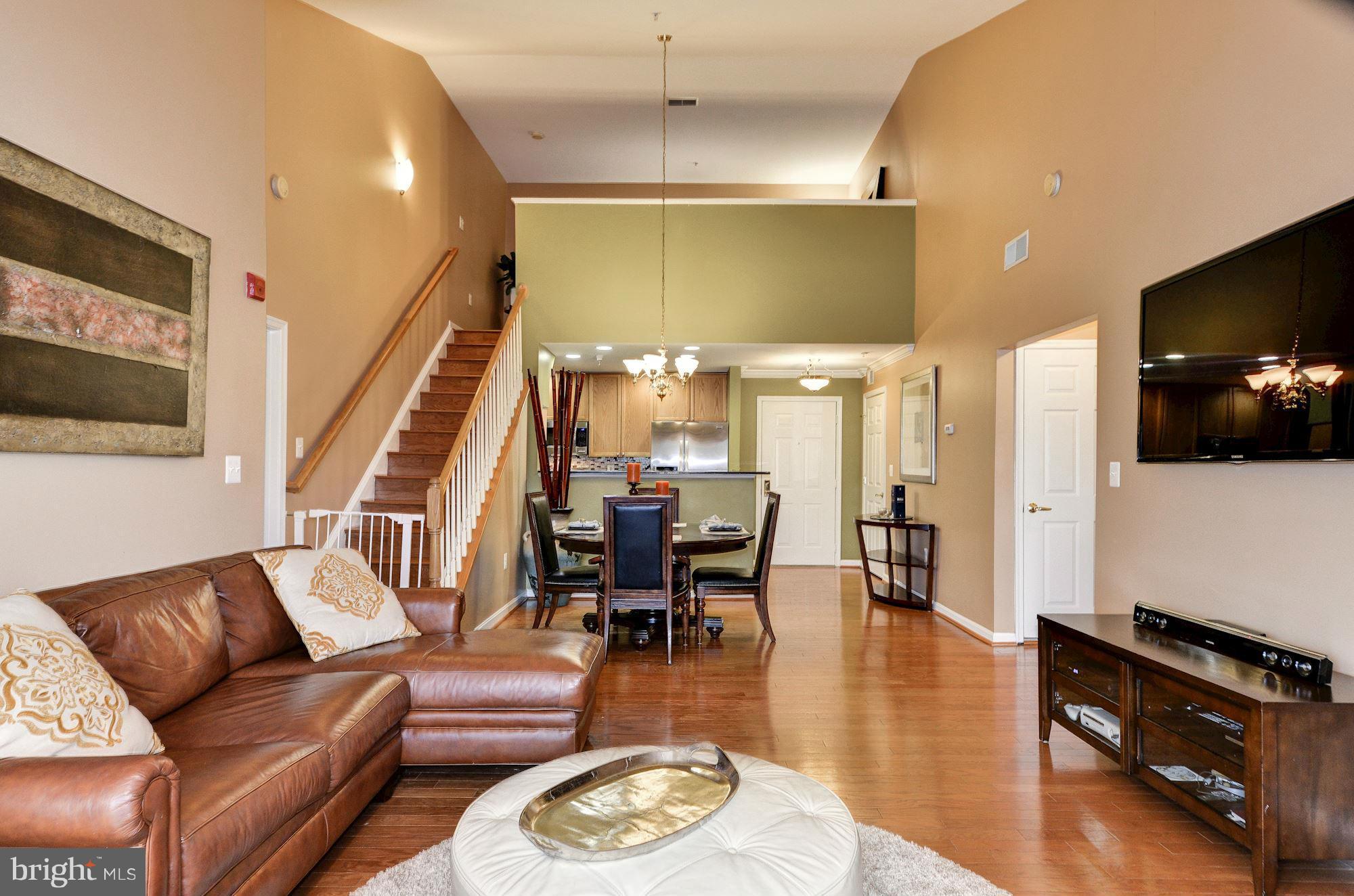 CAMERON STATION - Residential