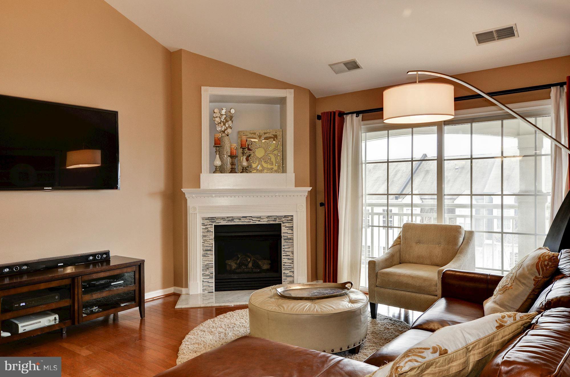 CAMERON STATION - Residential