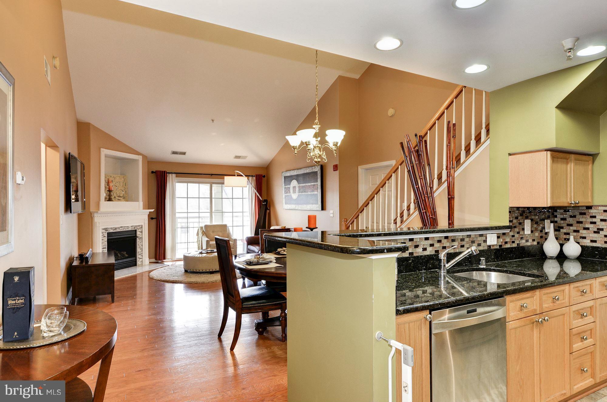 CAMERON STATION - Residential