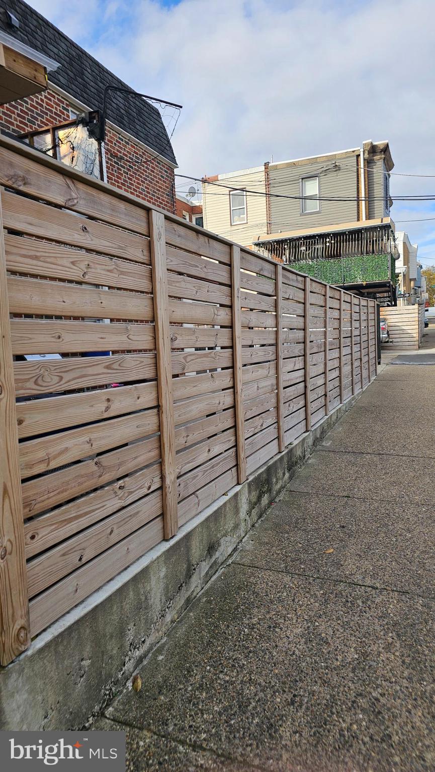 PHILADELPHIA - Residential