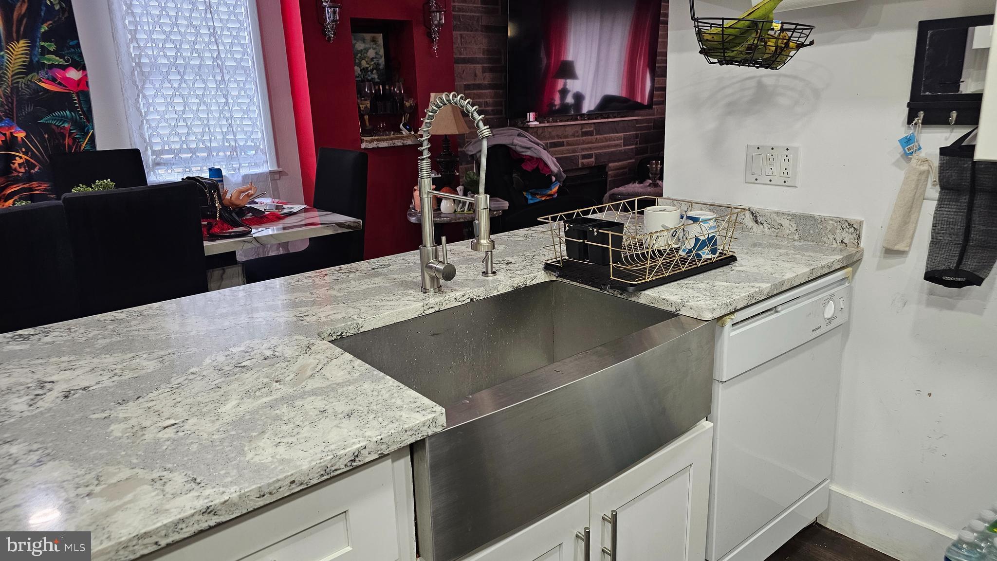 PHILADELPHIA - Residential