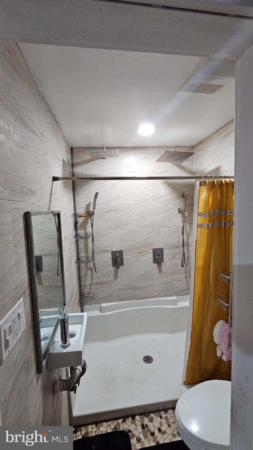 PHILADELPHIA - Residential