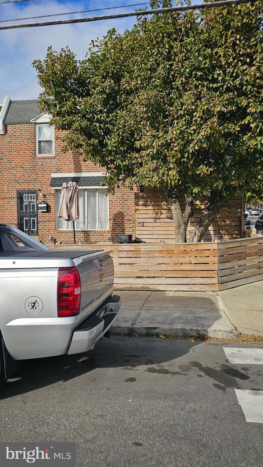 PHILADELPHIA - Residential