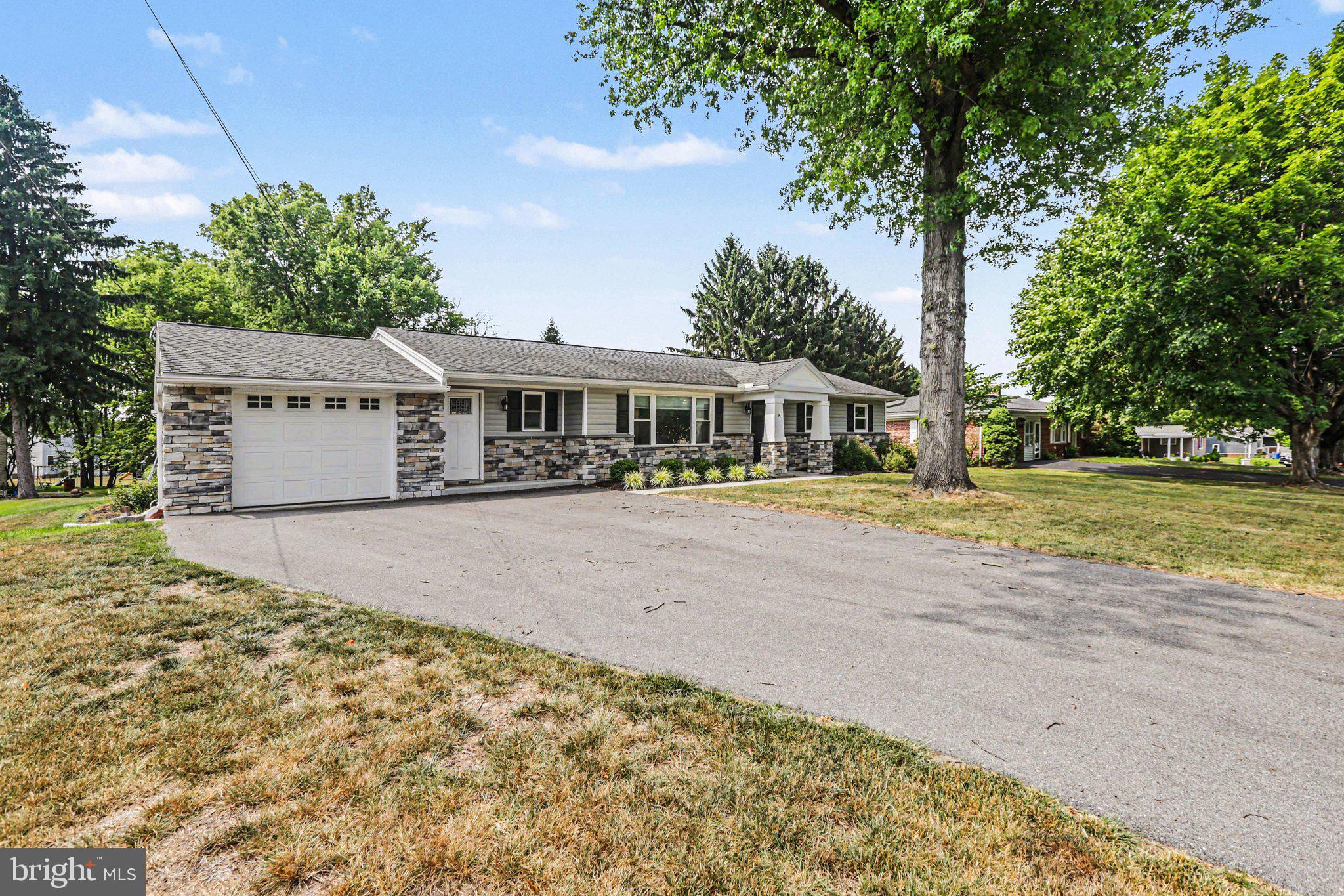 8 LONGVIEW DRIVE