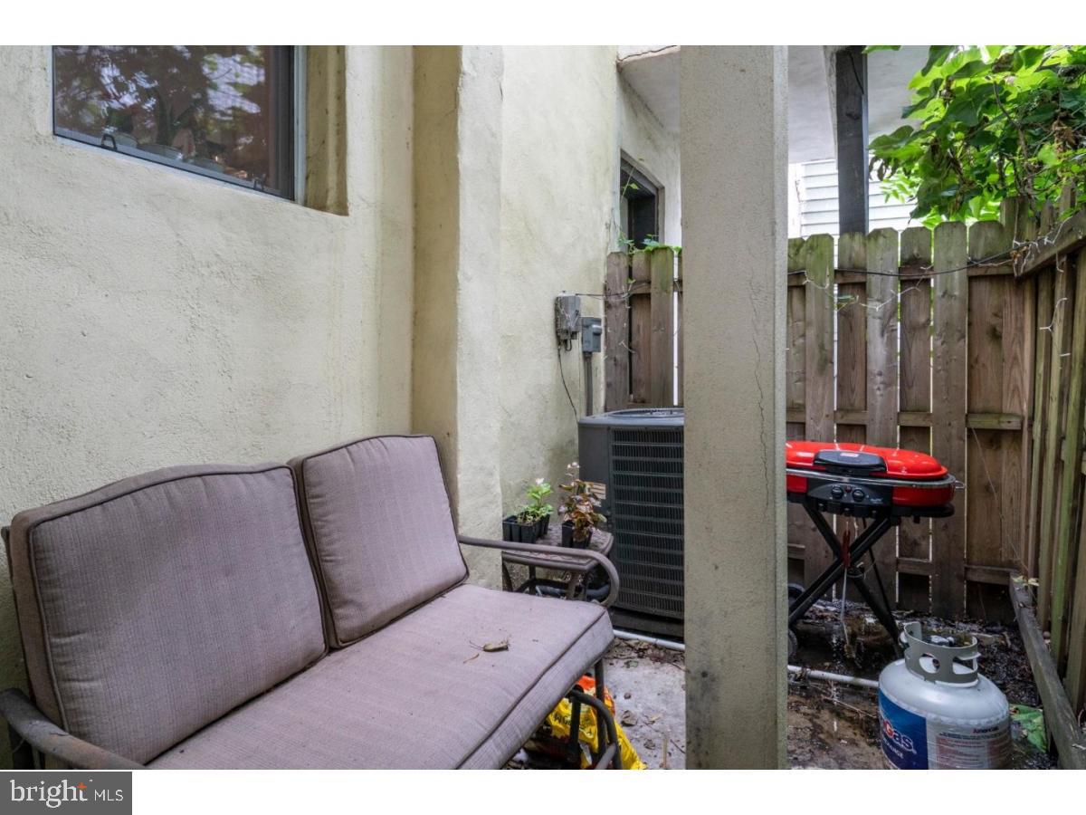 GRADUATE HOSPITAL - Residential Lease