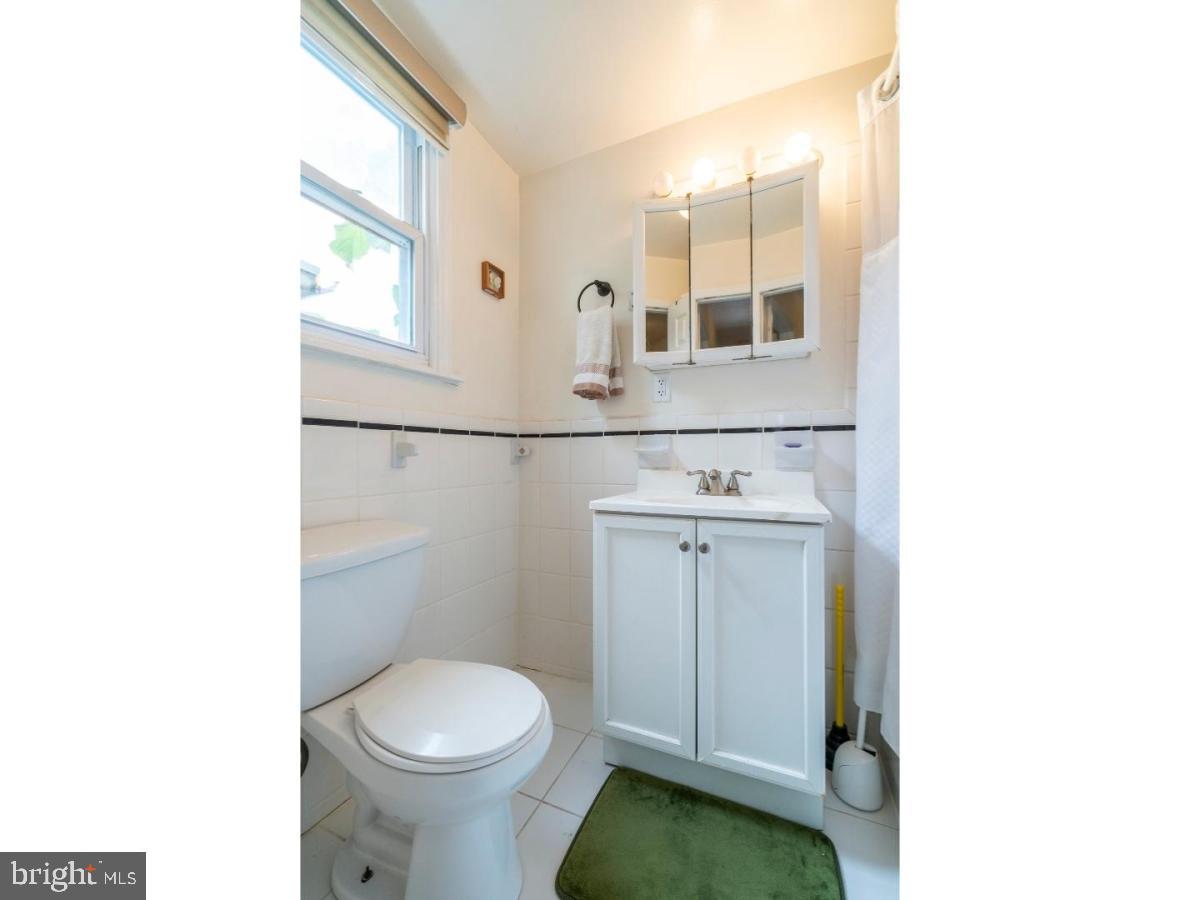 GRADUATE HOSPITAL - Residential Lease