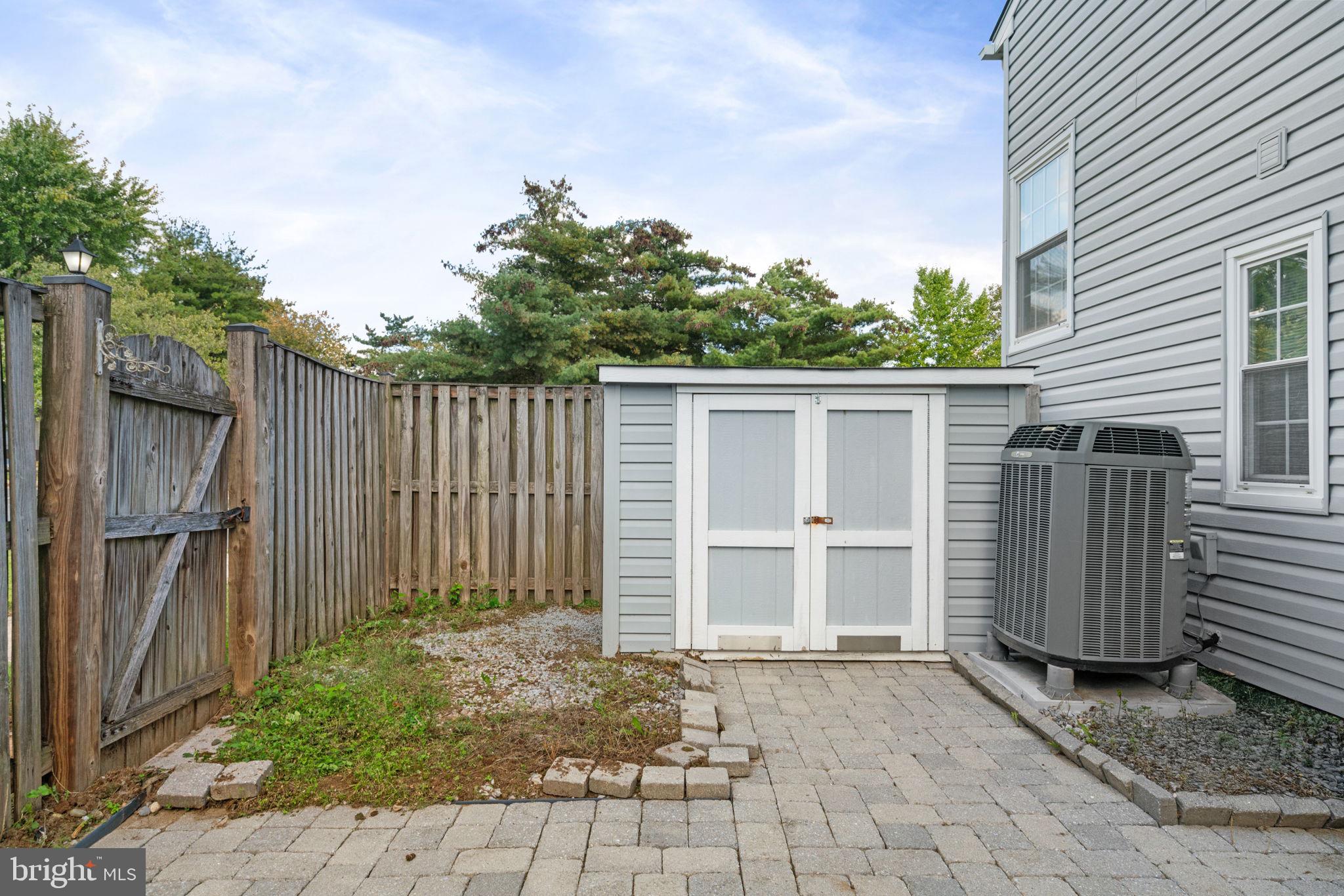 SINGLETONS GROVE - Residential