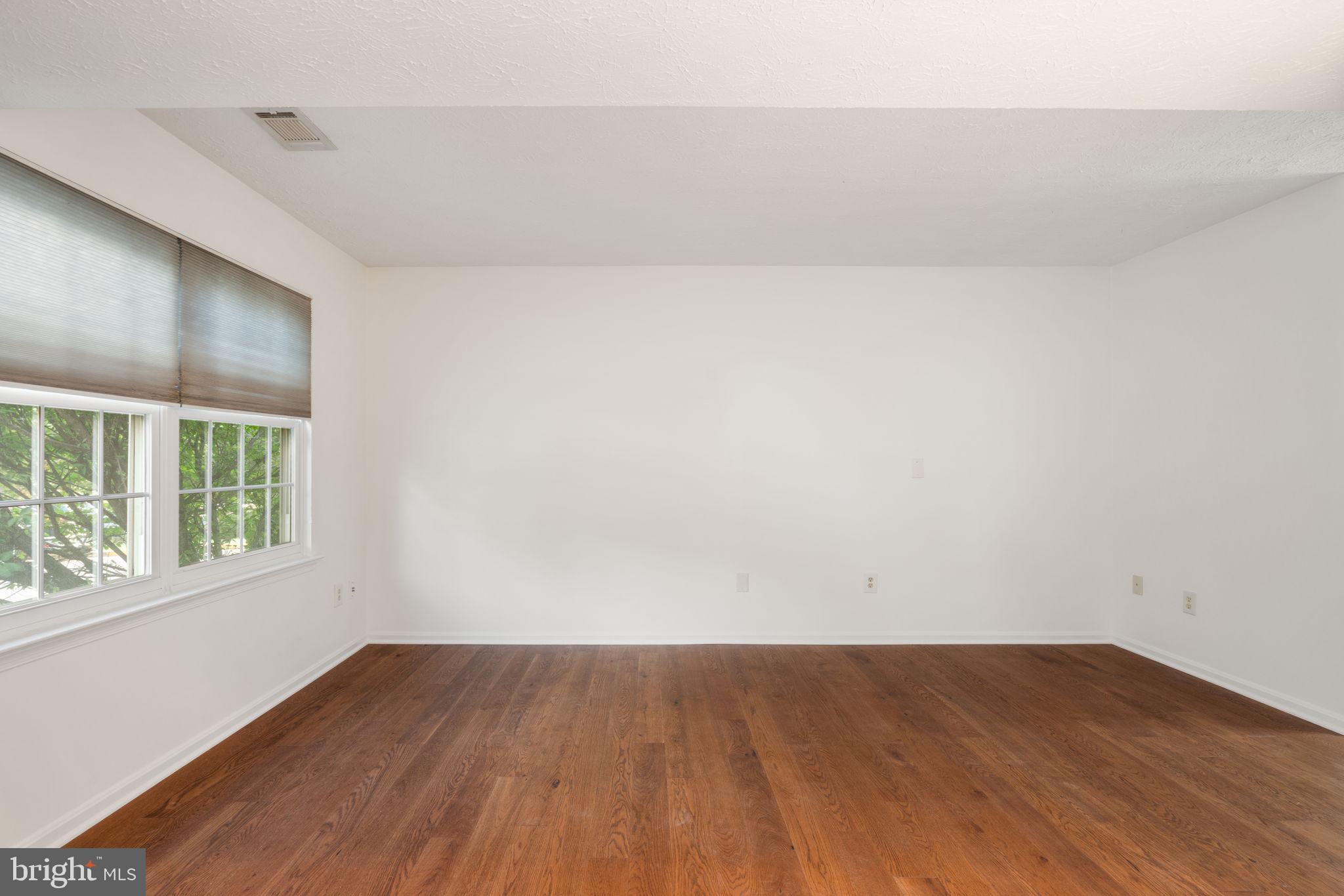 SINGLETONS GROVE - Residential