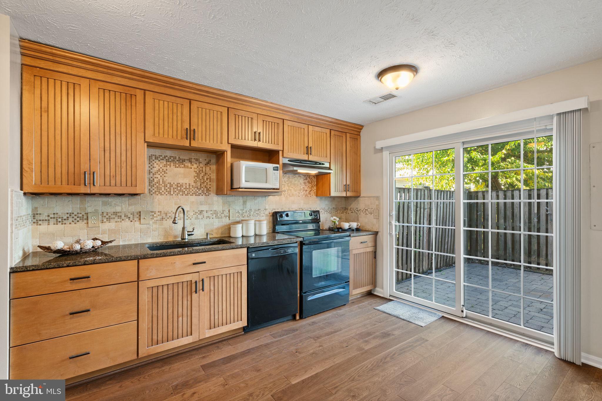 SINGLETONS GROVE - Residential