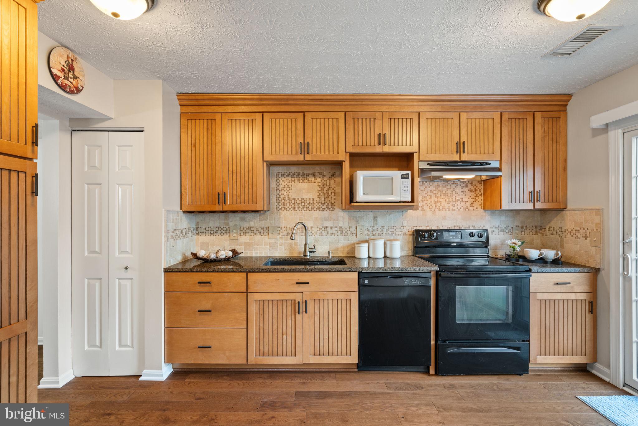 SINGLETONS GROVE - Residential