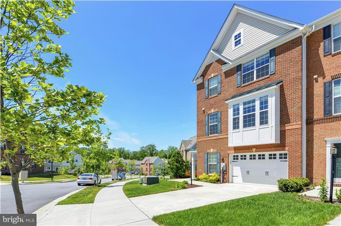 VILLAGES AT PEPPER MILL - Residential