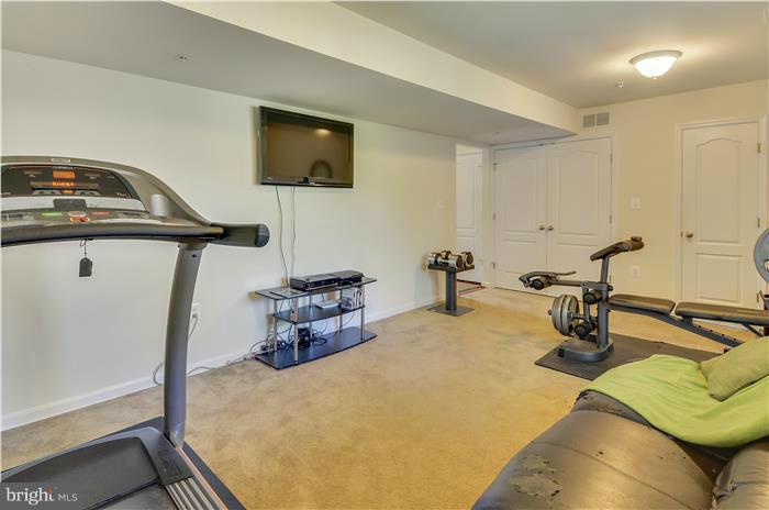 VILLAGES AT PEPPER MILL - Residential