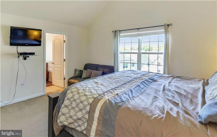 VILLAGES AT PEPPER MILL - Residential