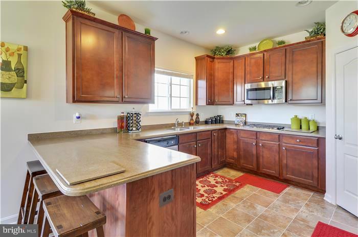 VILLAGES AT PEPPER MILL - Residential