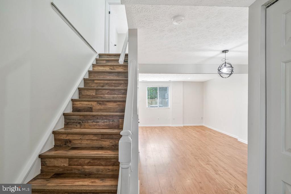8549 BLUE ROCK LANE