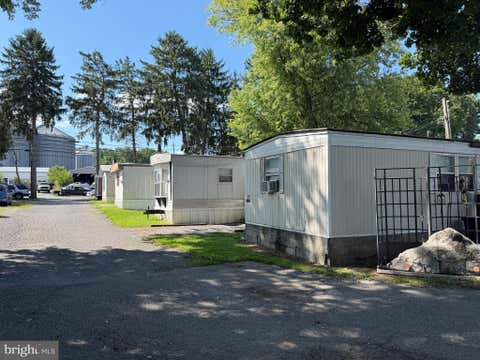 Photo of 1986 Philadelphia Ave, CHAMBERSBURG, PA 17202 (MLS # PAFL2036988)