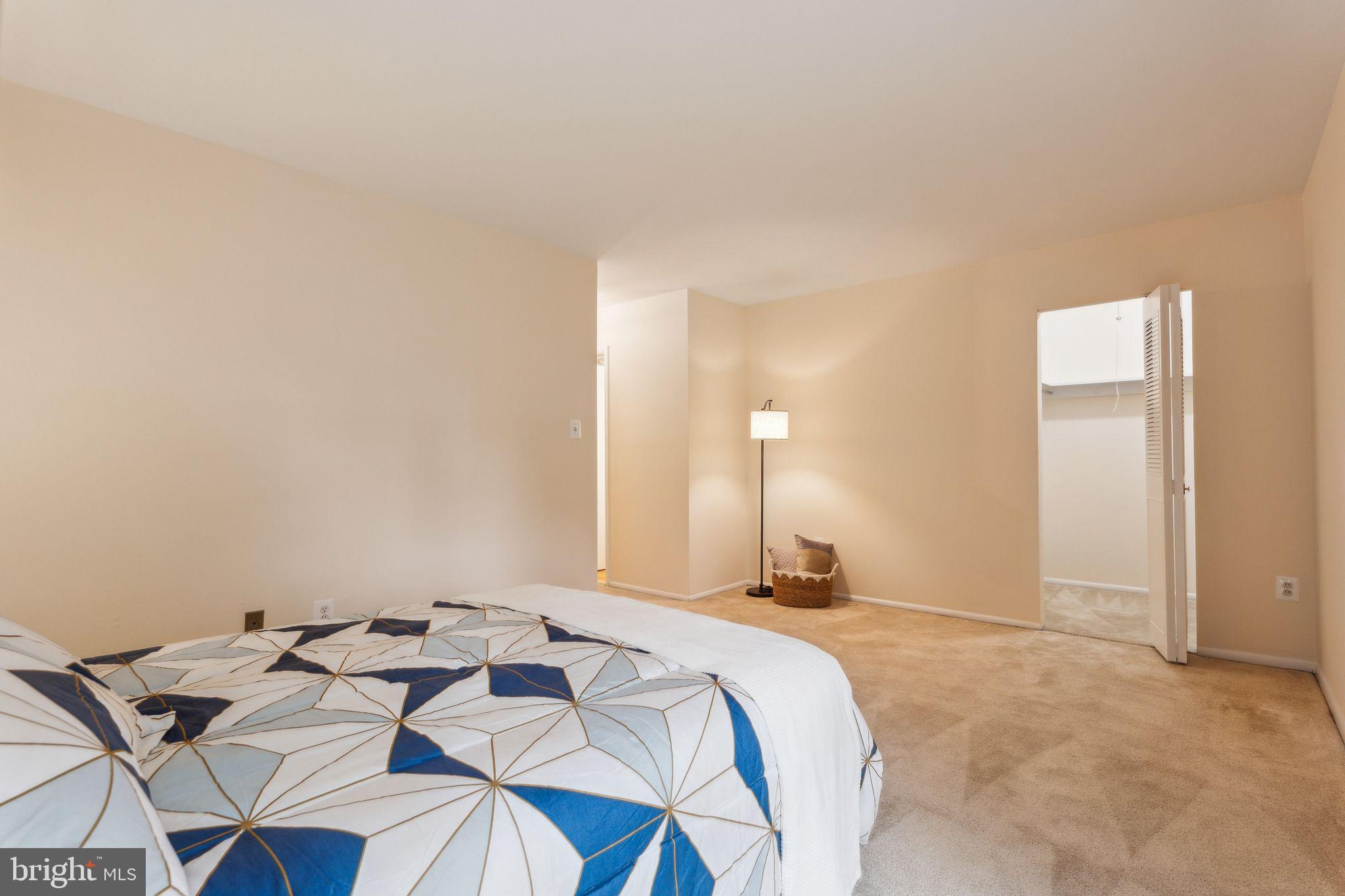 2203 GREENERY LANE 202-10