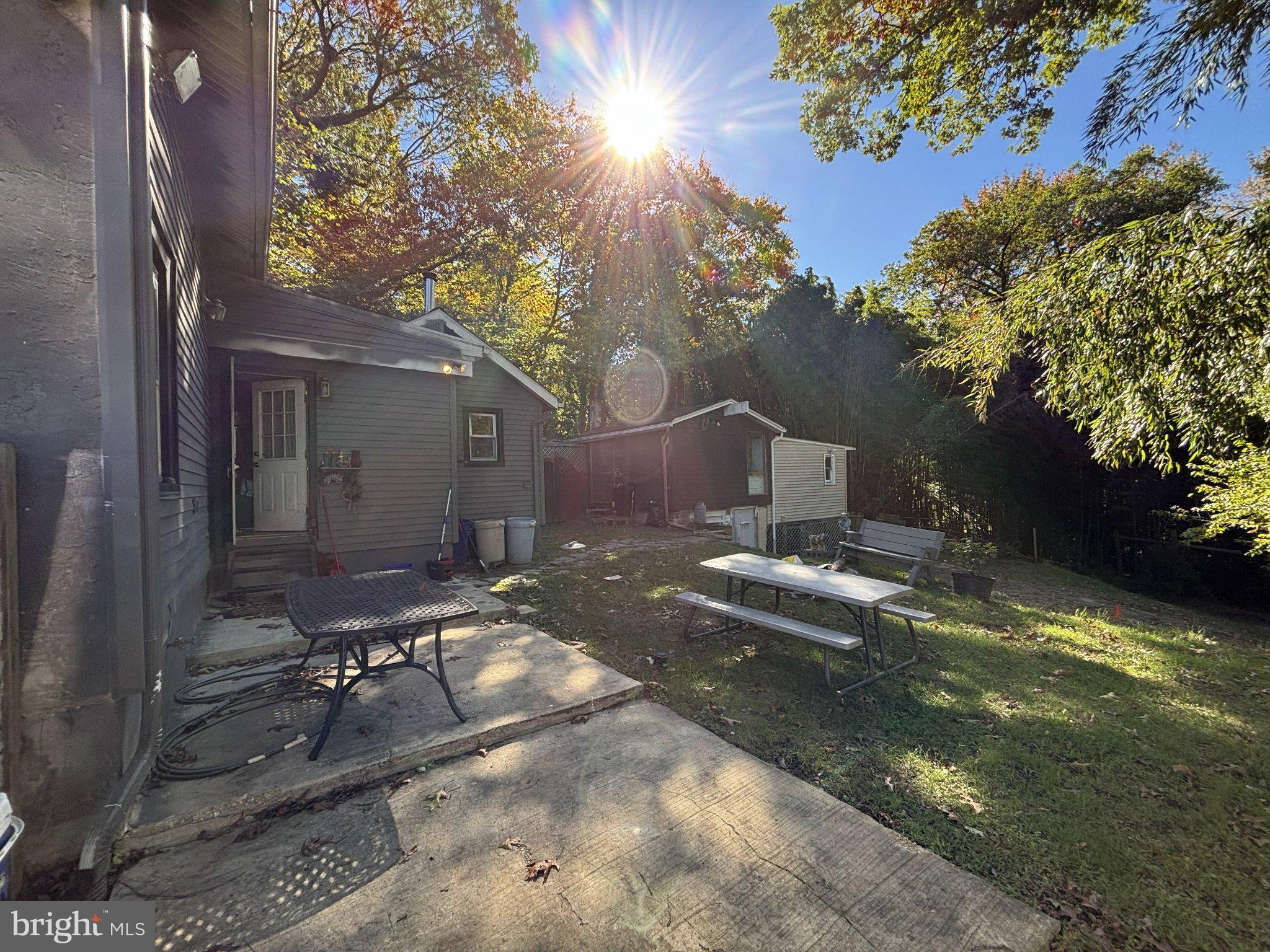 28 CEDAR LANE