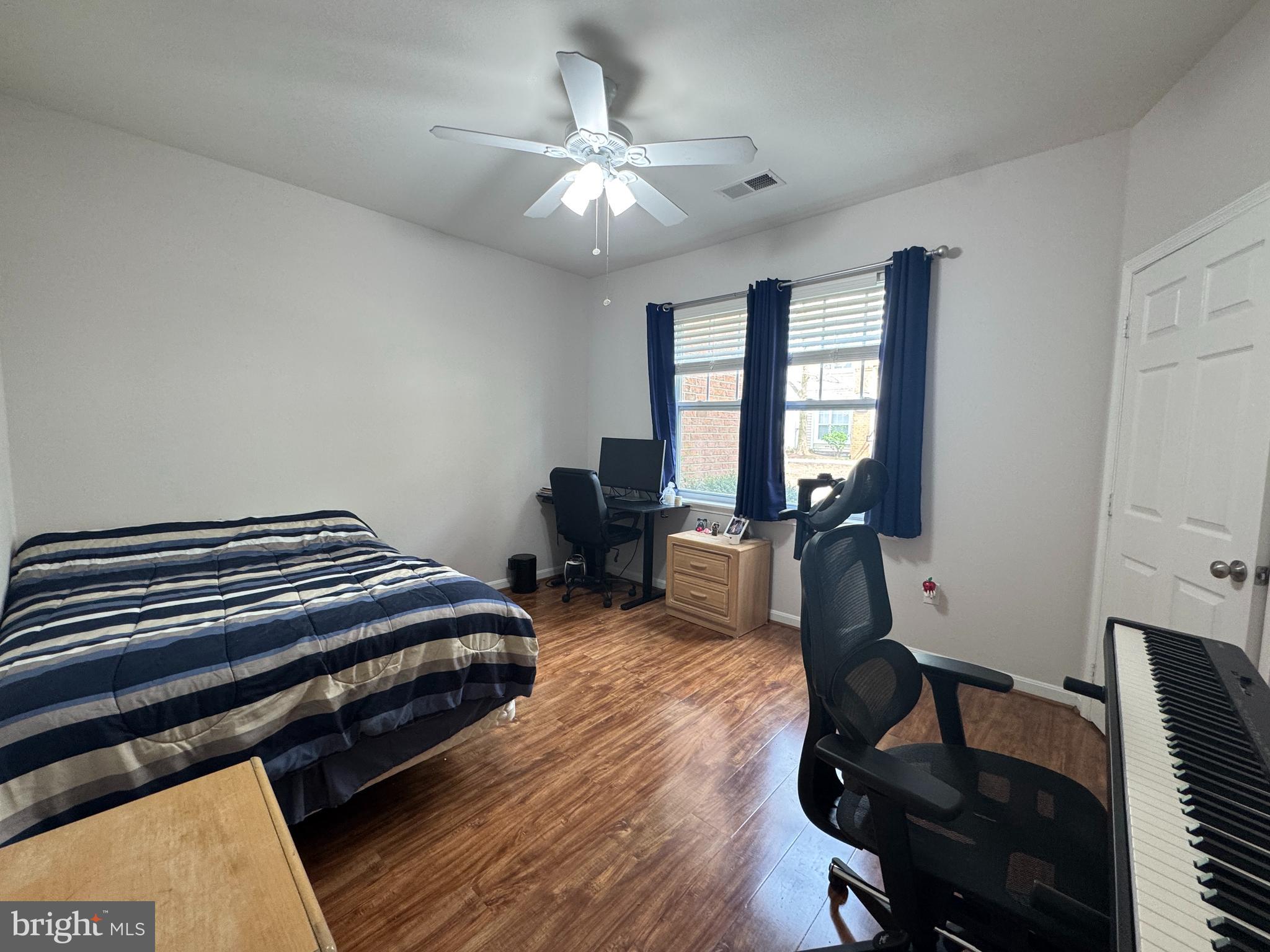 ASHMORE AT GERMANOWN COMMUNITY - Residential Lease