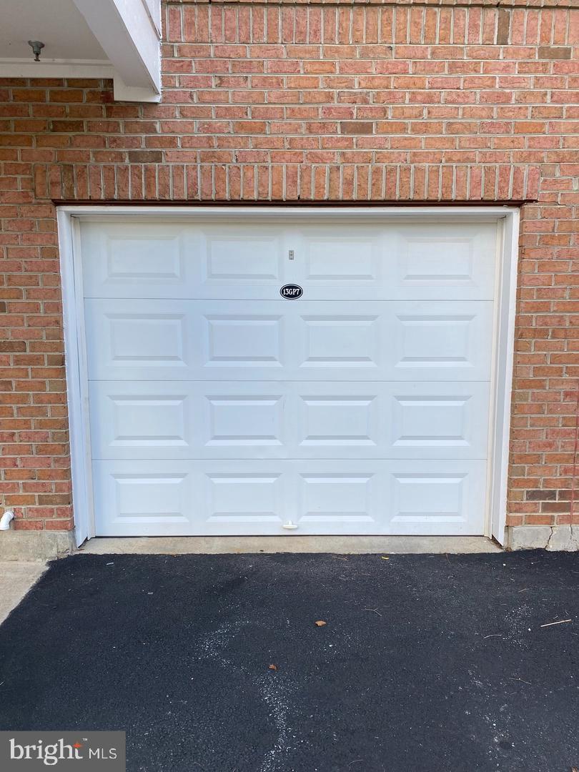 ASHMORE AT GERMANOWN COMMUNITY - Residential Lease