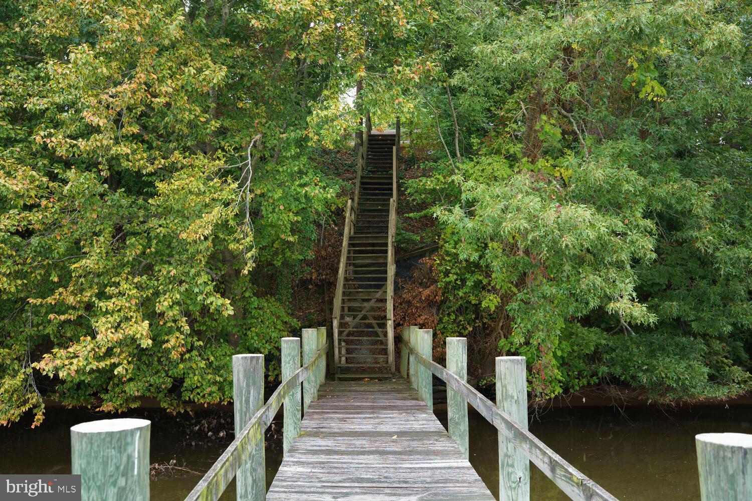 HIGH BANKS - Residential