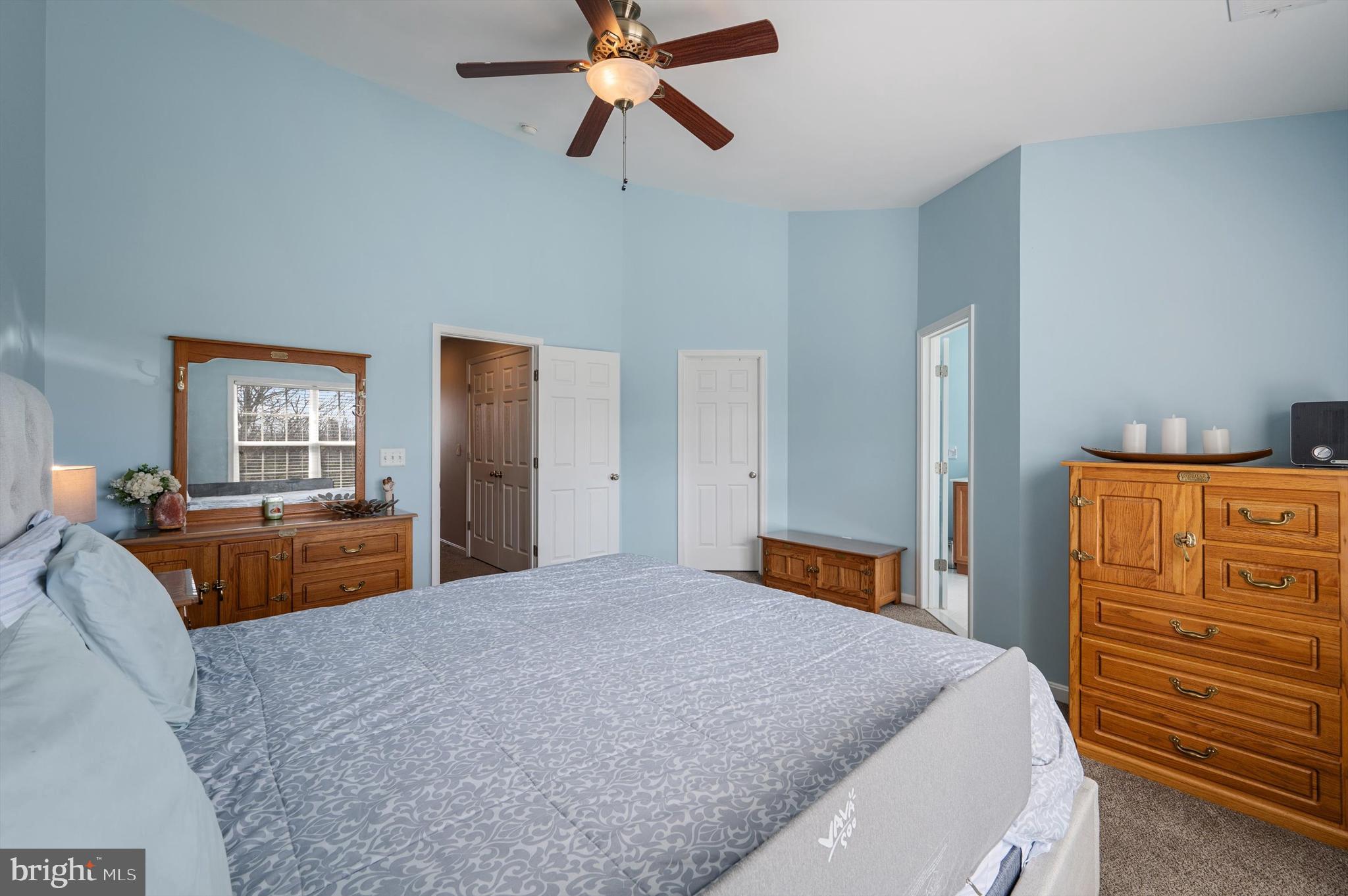 BLUE RIDGE SHADOWS TOWNS - Residential