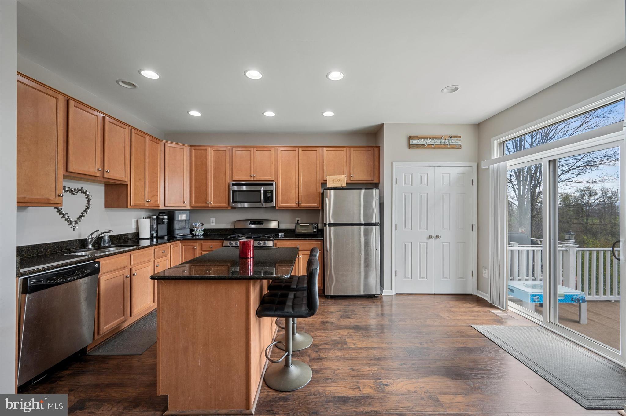 BLUE RIDGE SHADOWS TOWNS - Residential