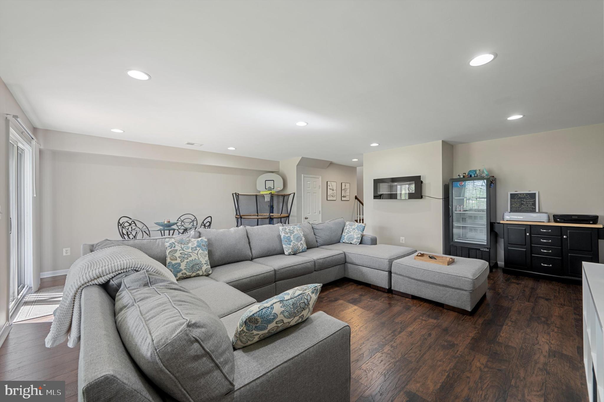 BLUE RIDGE SHADOWS TOWNS - Residential