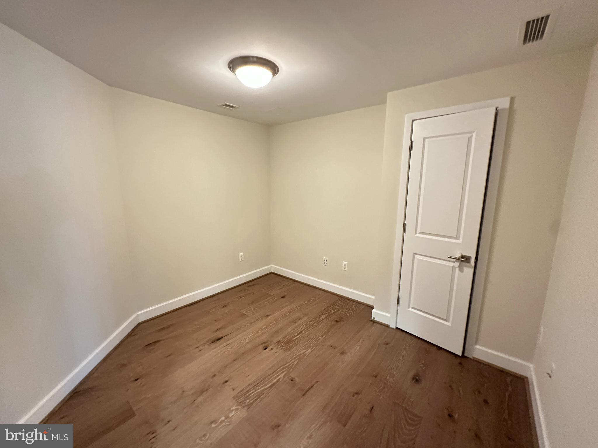 DOWNTOWN BETHESDA - Residential Lease