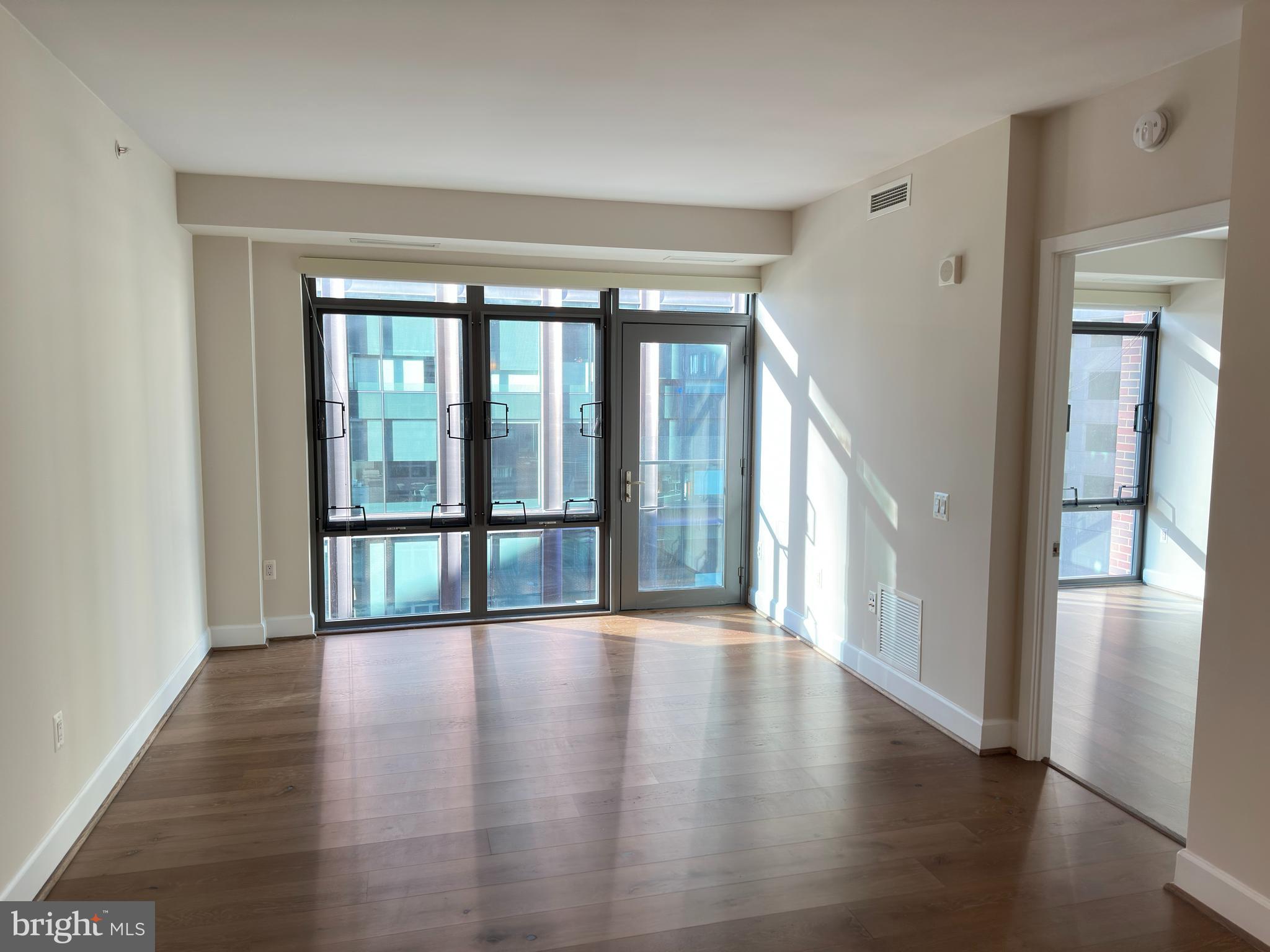 DOWNTOWN BETHESDA - Residential Lease