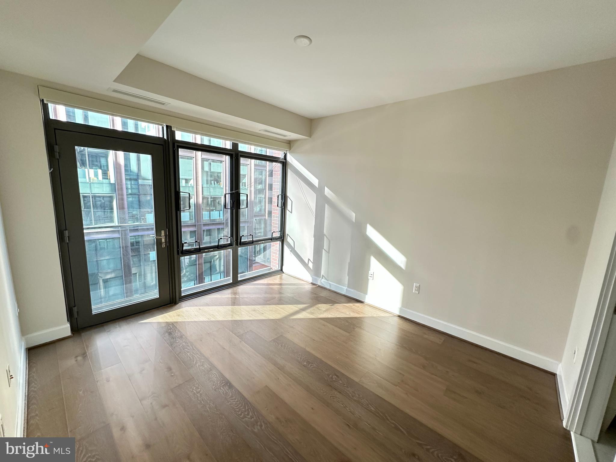 DOWNTOWN BETHESDA - Residential Lease