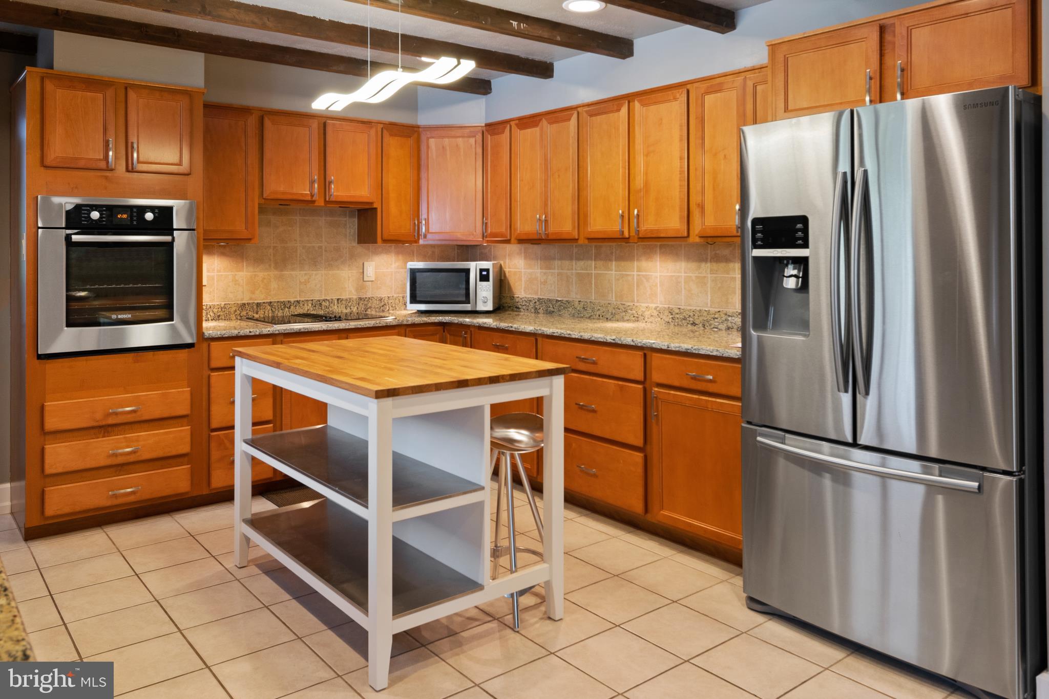 000 - Residential Lease
