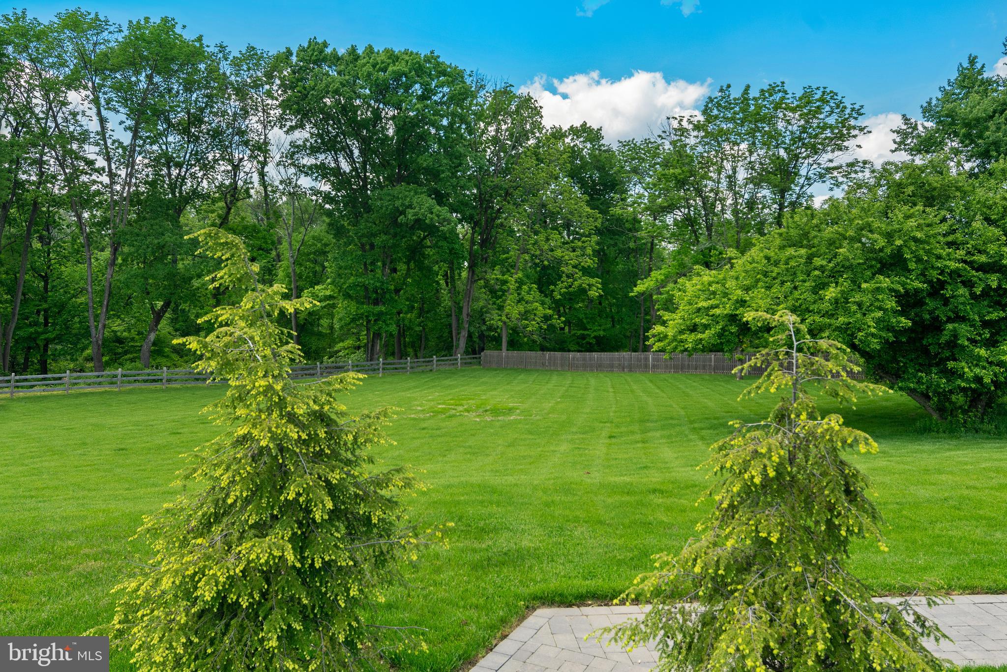 000 - Residential Lease
