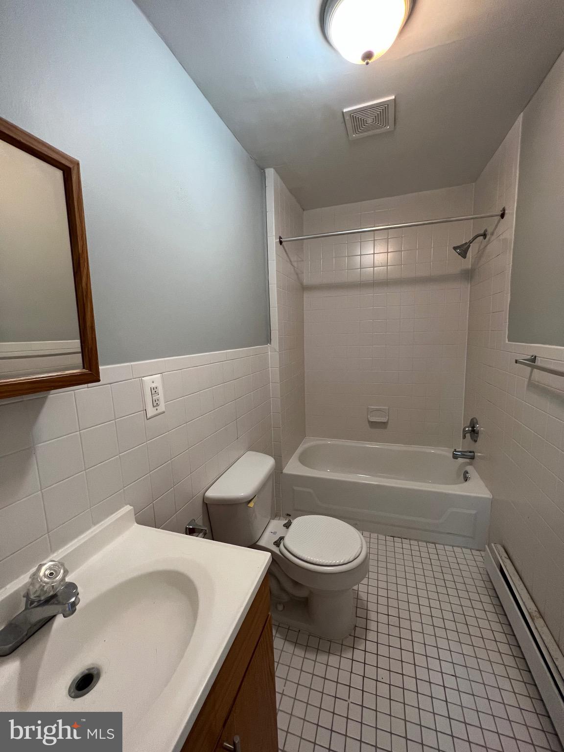 WEST PHILADELPHIA - Residential Lease