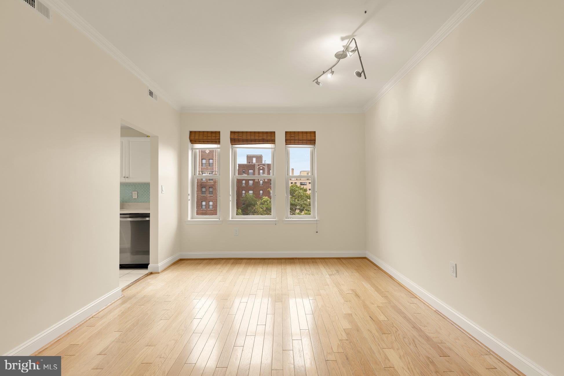 1621 T STREET NW 605